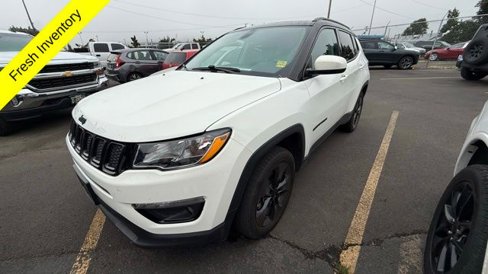 Used 2018 Jeep Compass Latitude w/ Popular Equipment Group image 1