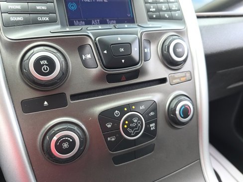 Used 2013 Ford Edge SE image 22
