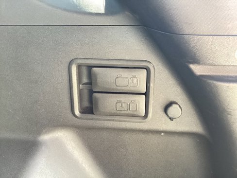 Used 2020 Chevrolet Equinox LT image 35