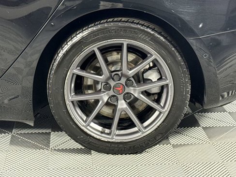 Used 2021 Tesla Model 3 Standard Range Plus image 16