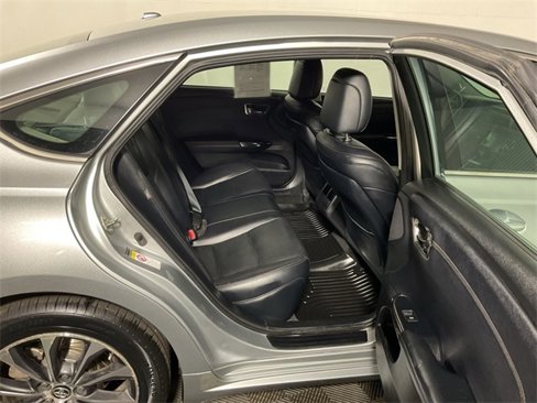 Used 2016 Toyota Avalon XLE image 33