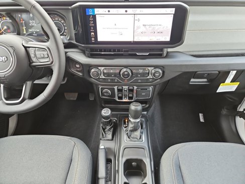 New 2025 Jeep Gladiator Sport image 11