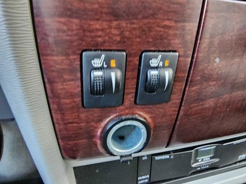 Used 2012 Toyota Sienna XLE image 27