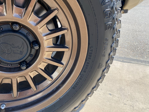 Used 2016 Toyota Tundra SR5 image 3