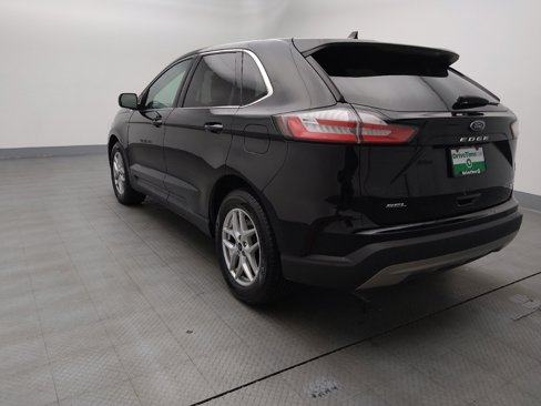 Used 2024 Ford Edge SEL image 5