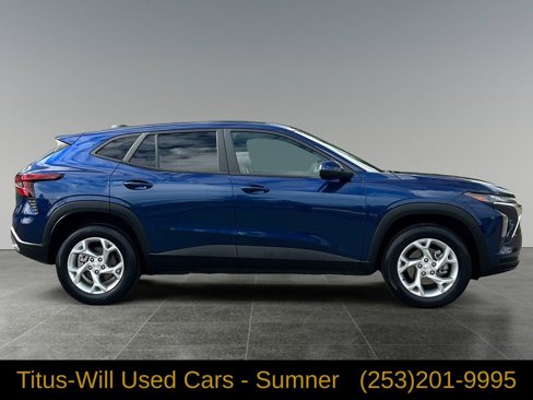 Used 2024 Chevrolet Trax LS w/ LS Convenience Package image 8