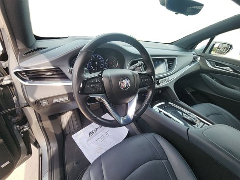 Used 2023 Buick Enclave Premium image 26