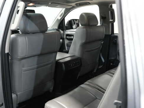 Used 2015 Toyota Sequoia Limited image 38