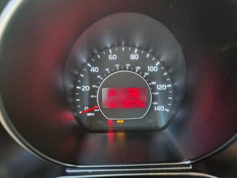 Used 2015 Kia Soul image 17