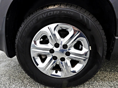 Used 2016 Chevrolet Traverse LS image 20