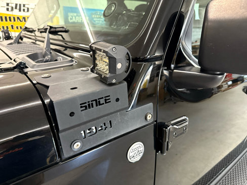 Used 2021 Jeep Gladiator Sport image 94