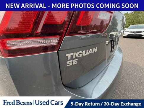 Used 2019 Volkswagen Tiguan SE w/ Panoramic Sunroof Package image 14