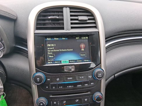 Used 2014 Chevrolet Malibu LT image 14