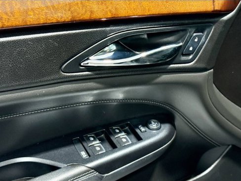 Used 2014 Cadillac SRX Luxury image 15