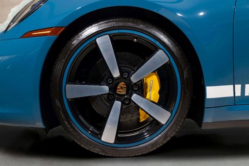 Used 2021 Porsche 911 Targa 4S Heritage Design image 18