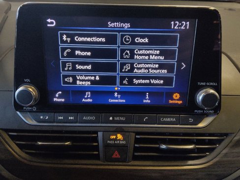Used 2024 Nissan Altima 2.5 SV image 25