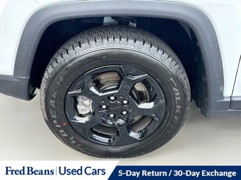 Used 2024 Jeep Compass Trailhawk image 31