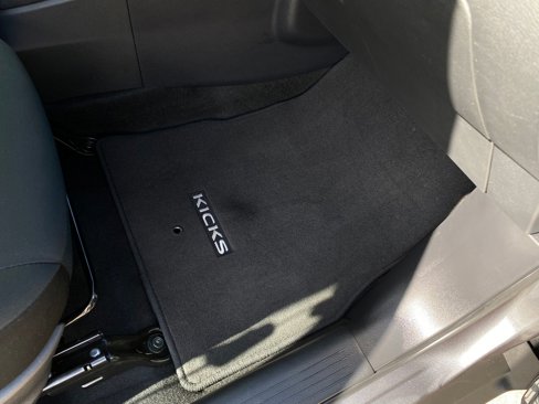 Used 2025 Nissan Kicks Play S image 14