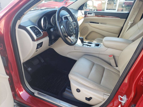 Used 2011 Jeep Grand Cherokee Limited w/ Trailer Tow Group IV image 8