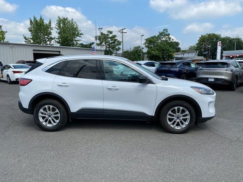 Used 2022 Ford Escape SE w/ Cold Weather Package image 3