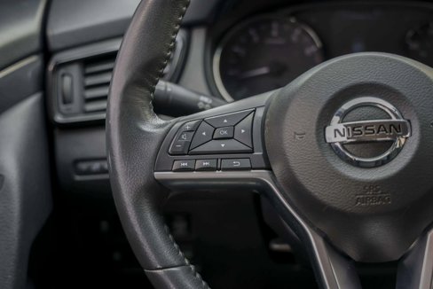 Used 2017 Nissan Rogue SV w/ SV Premium Package image 19