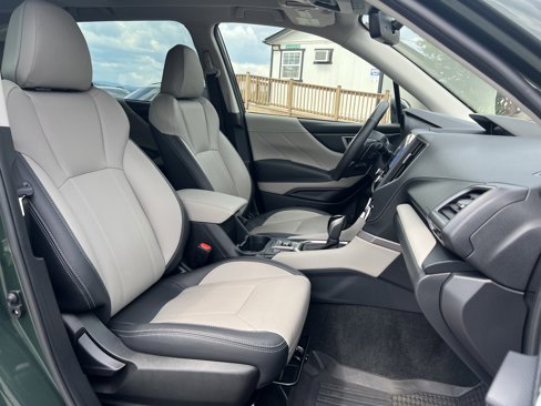 Used 2022 Subaru Forester Limited image 10