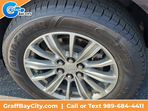Used 2018 Cadillac XT5 Luxury w/ Driver Awareness Package image 33