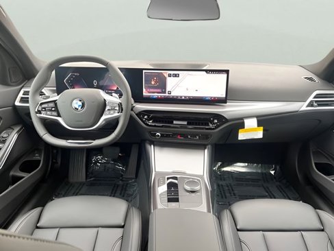 New 2025 BMW 330i xDrive Sedan w/ Convenience Package image 22