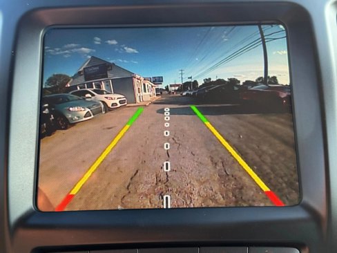 Used 2017 Jeep Cherokee Overland w/ Technology Group image 22