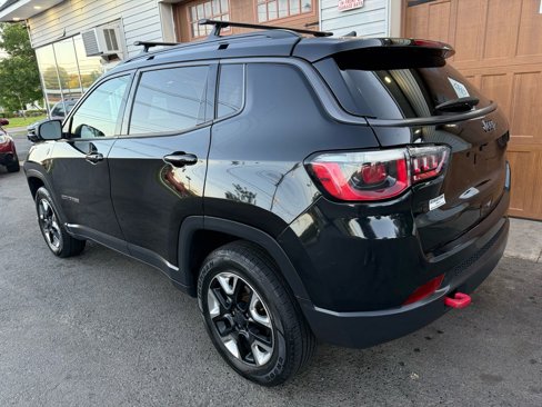 Used 2018 Jeep Compass Trailhawk image 5