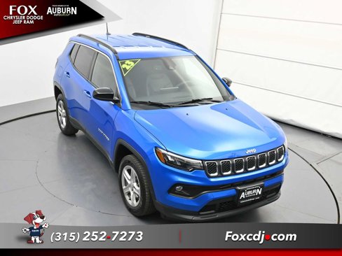 Used 2023 Jeep Compass Latitude w/ Convenience Group image 28