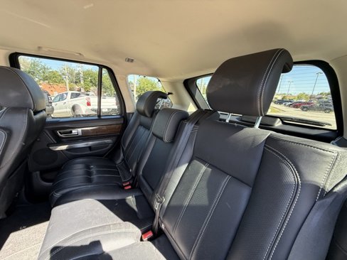 Used 2012 Land Rover Range Rover Sport HSE image 25