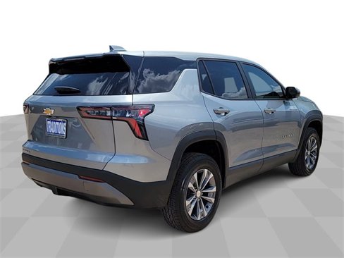 New 2026 Chevrolet Equinox LT image 8