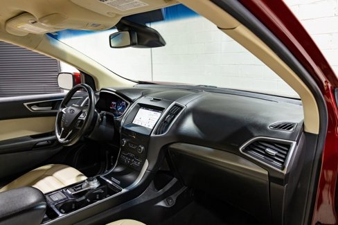 Used 2019 Ford Edge SEL w/ Equipment Group 201A image 28