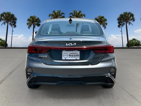 Used 2024 Kia Forte LXS image 6