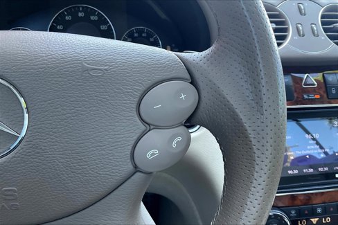 Used 2007 Mercedes-Benz CLK 550 Coupe image 11