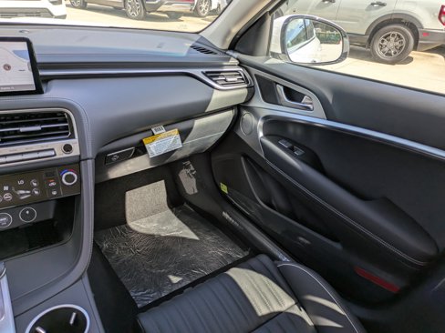 New 2026 Genesis G70 2.5T Prestige image 13