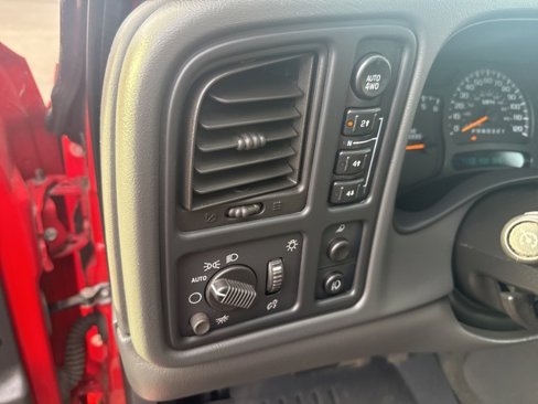 Used 2006 Chevrolet Silverado 1500 LT w/ Light Duty Power Package image 11
