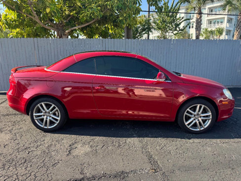 Used 2008 Volkswagen Eos Lux image 2
