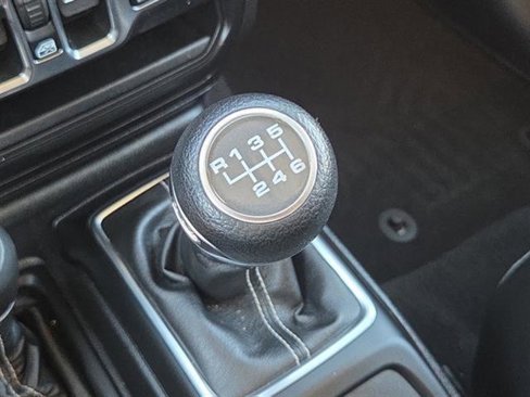 Used 2020 Jeep Gladiator Overland image 26
