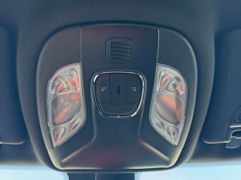 New 2025 Jeep Compass Limited image 25