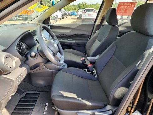 Certified 2025 Nissan Kicks Play S image 7