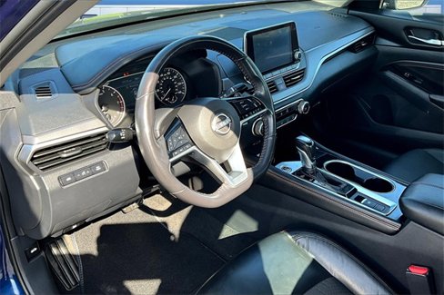 Used 2023 Nissan Altima 2.5 SR image 14