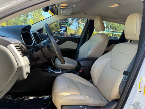 Used 2016 Jeep Cherokee Limited w/ Luxury Group image 15