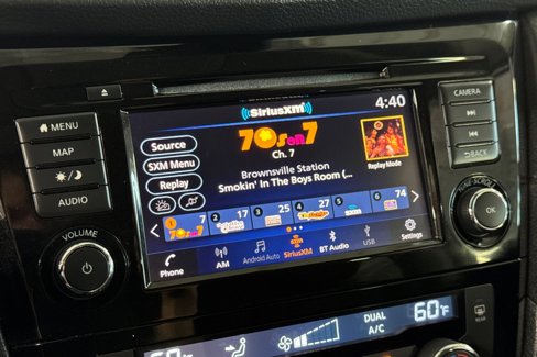 Used 2019 Nissan Rogue SV w/ Premium Package image 18