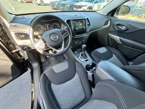 Used 2018 Jeep Cherokee Latitude image 18