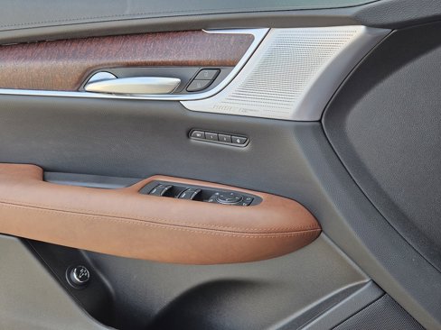 New 2025 Cadillac XT5 Sportv image 23