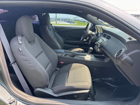 Used 2011 Chevrolet Camaro LT image 11
