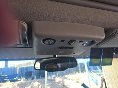 Used 2005 HUMMER H2 w/ Preferred Equipment Group image 17