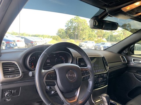 Used 2019 Jeep Grand Cherokee Limited w/ Luxury Group II image 12